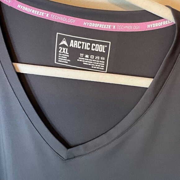 Arctic Cool 2XL Gray‎ Pull Over VNeck Shirt Hydrofreeze Technology - Picture 3 of 5